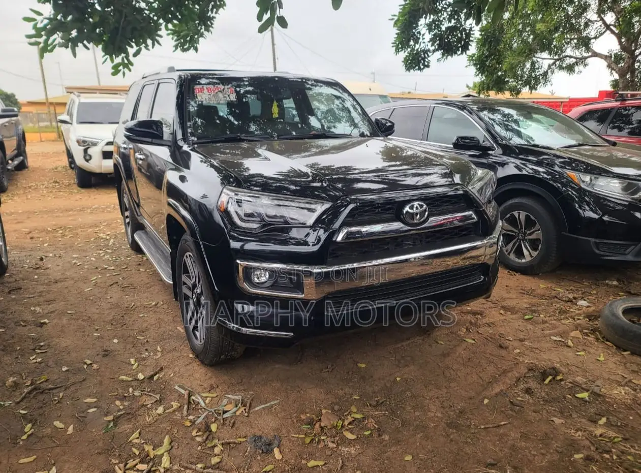 Toyota 4-Runner Limited 4WD 2024 Black