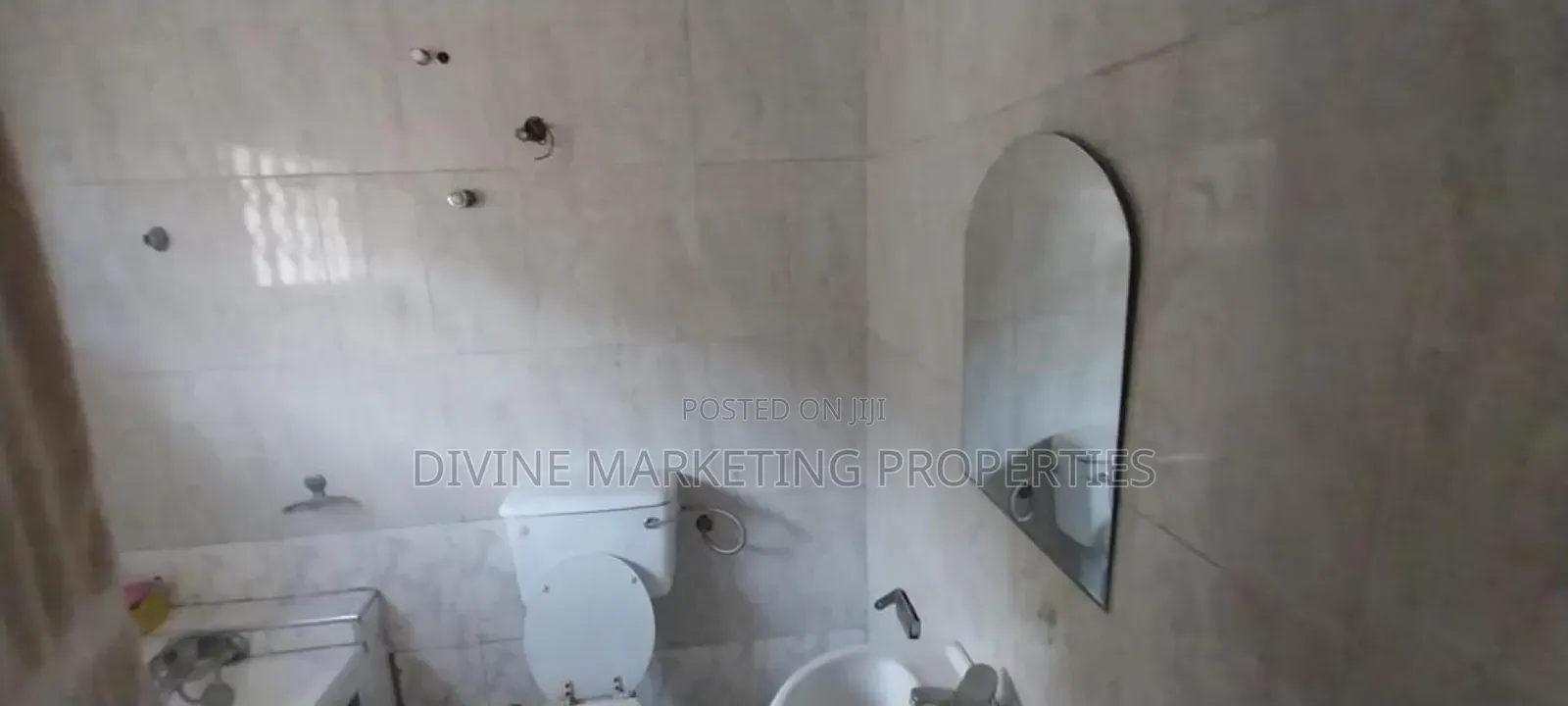 4bdrm House in Taifa Last Stop Area for sale