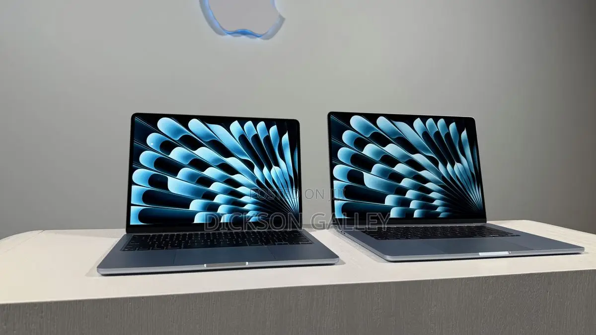New Laptop Apple MacBook Pro 24GB Apple M4 HDD 512GB