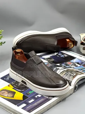 Photo - Men's Dark Brown Slip-on Casual Shoes