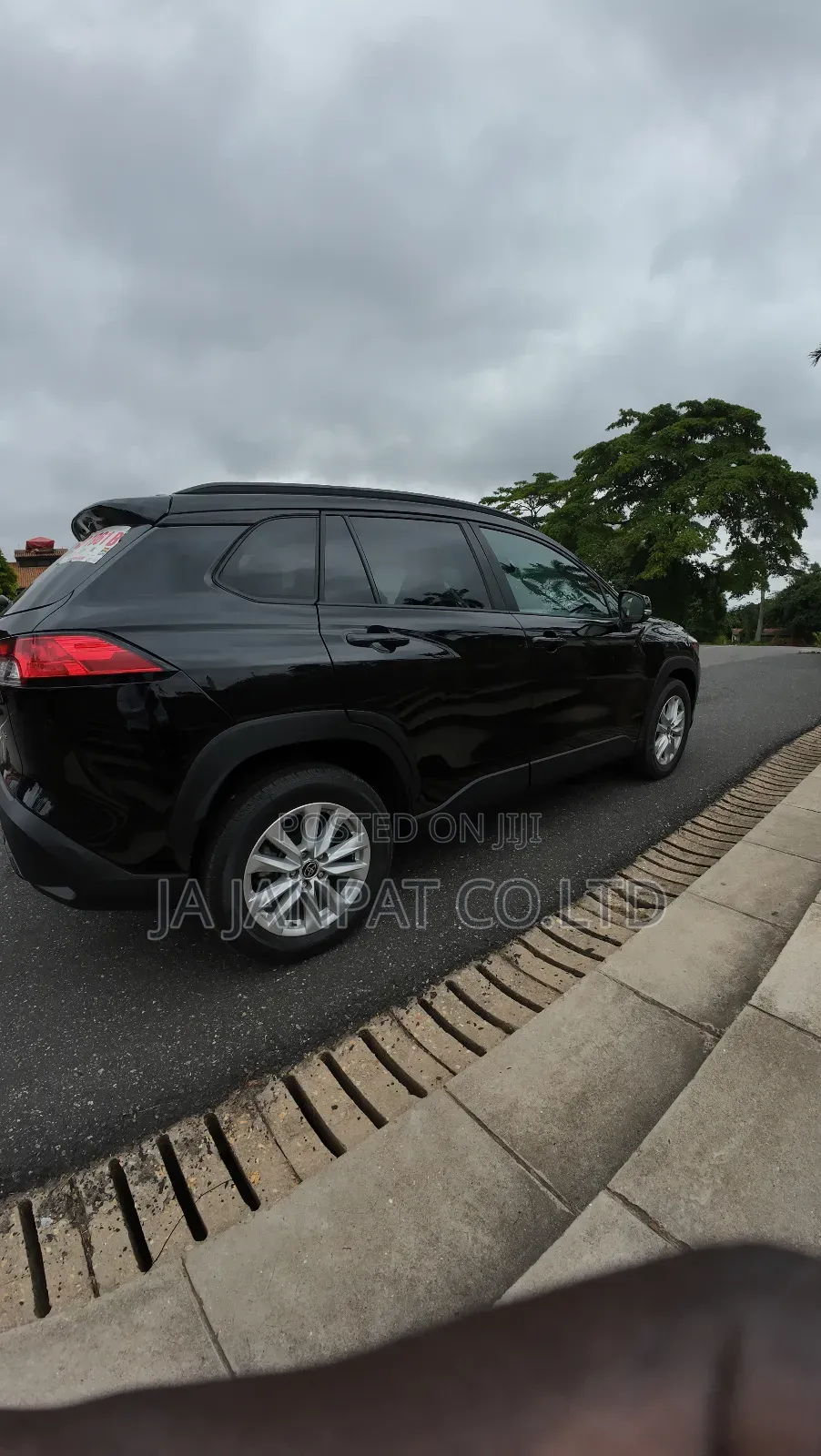 Toyota Corolla Cross LE 4WD 2024 Black