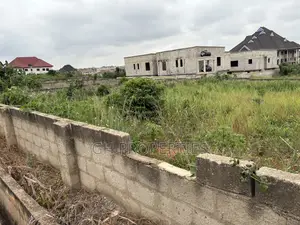 One Plot for Sale at Diamond Hills.