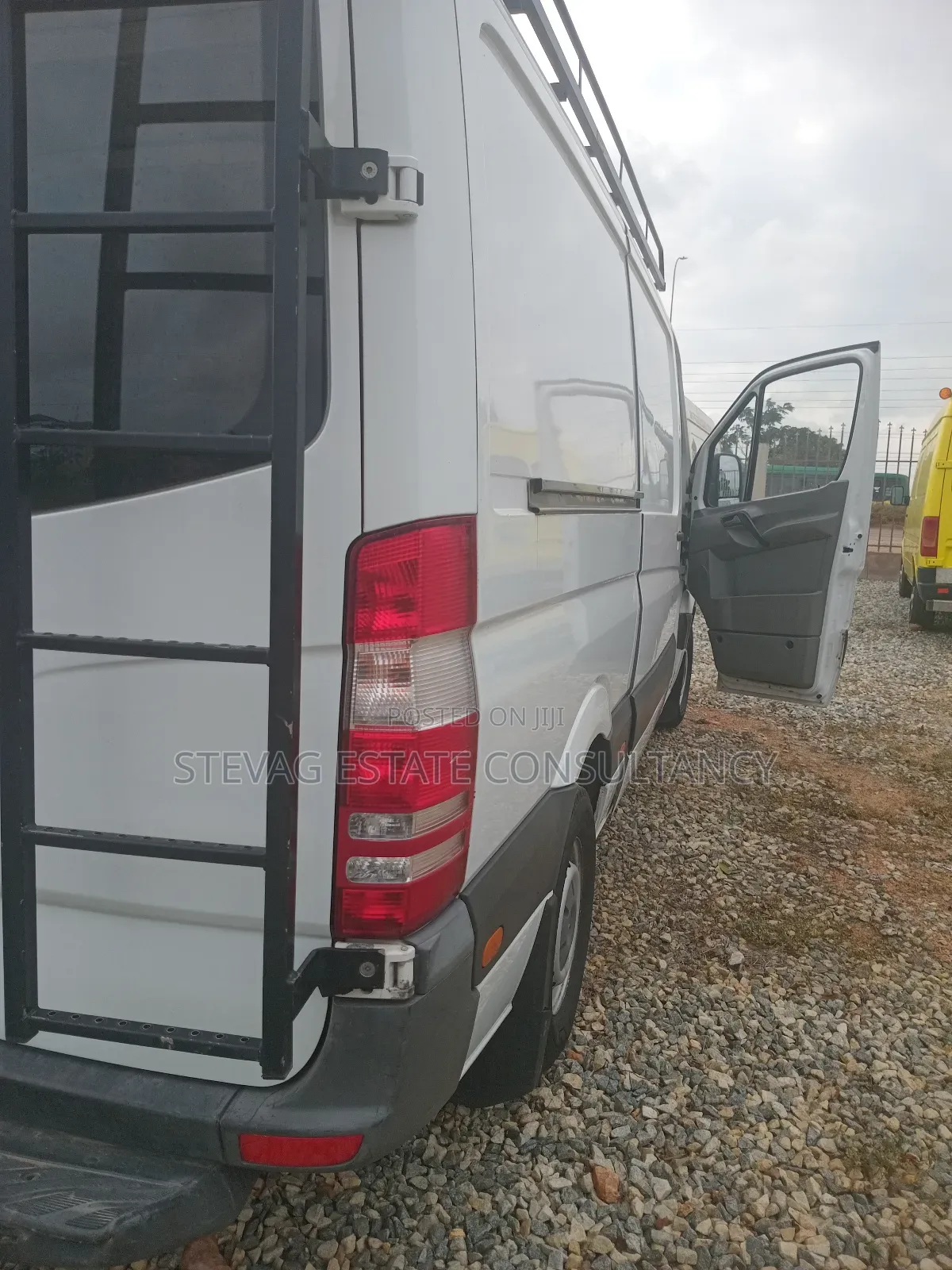 Mercedes-Benz Sprinter 2005 White