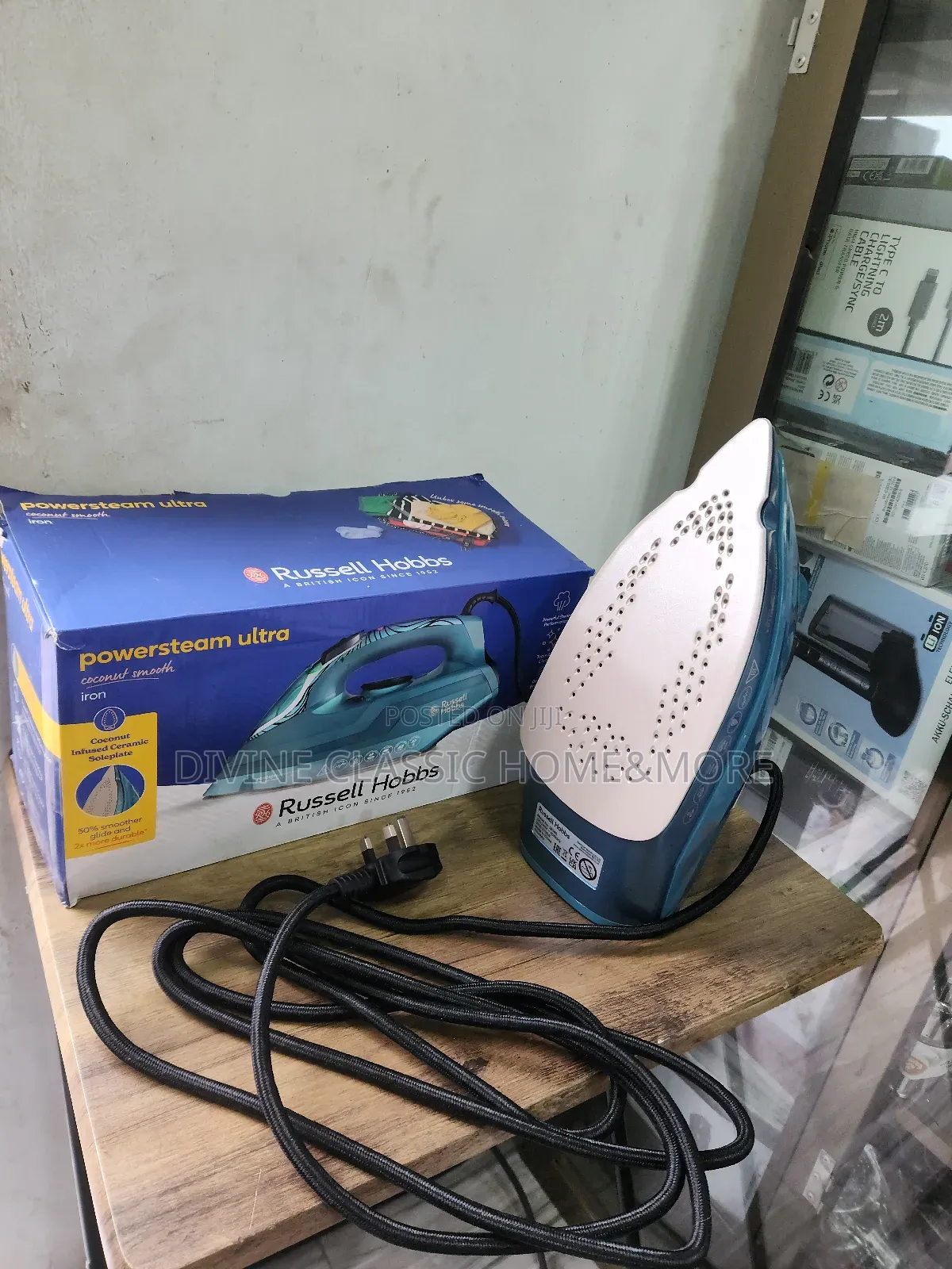 Russell Hob Powersteam Ultra Coconut Smooth Steam Iron 3100w