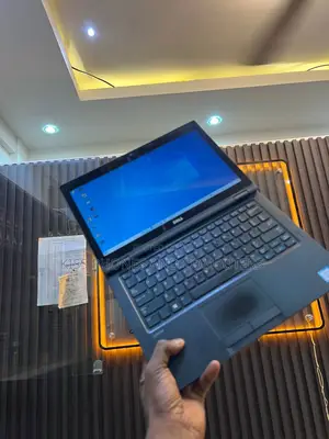 New Laptop Dell Latitude 5289 8GB Intel Core I5 SSD 256GB