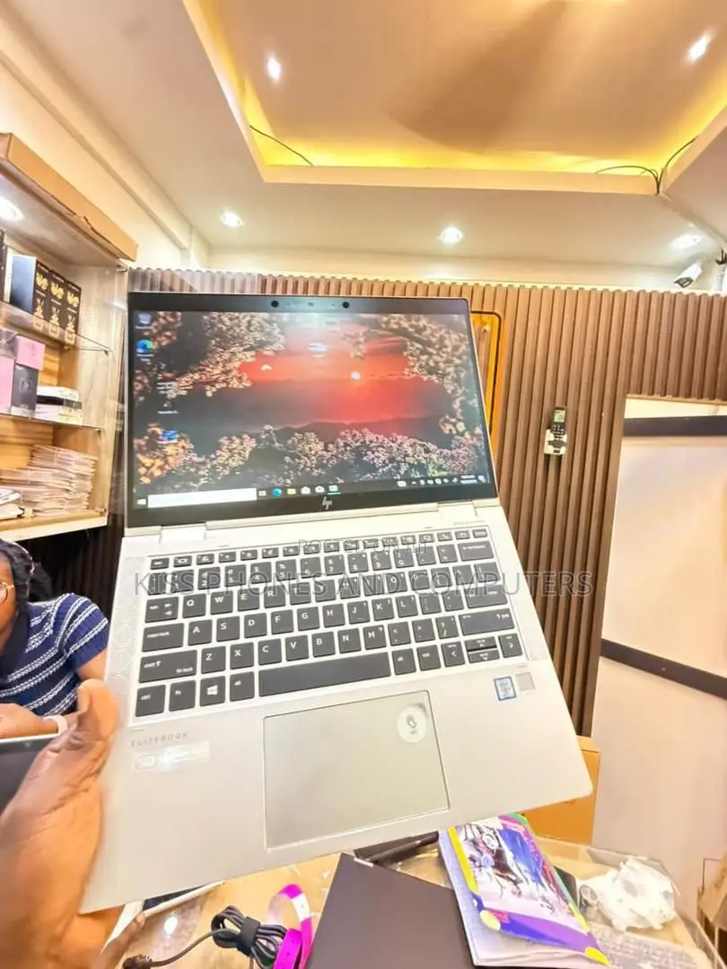 New Laptop HP EliteBook X360 1030 G3 8GB Intel Core I7 SSD 512GB