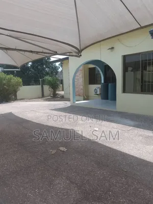 5bdrm House in Com.11, Tema Metropolitan for rent