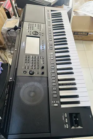 Yamaha Psr - Sx920 Digital Arranger Keyboard