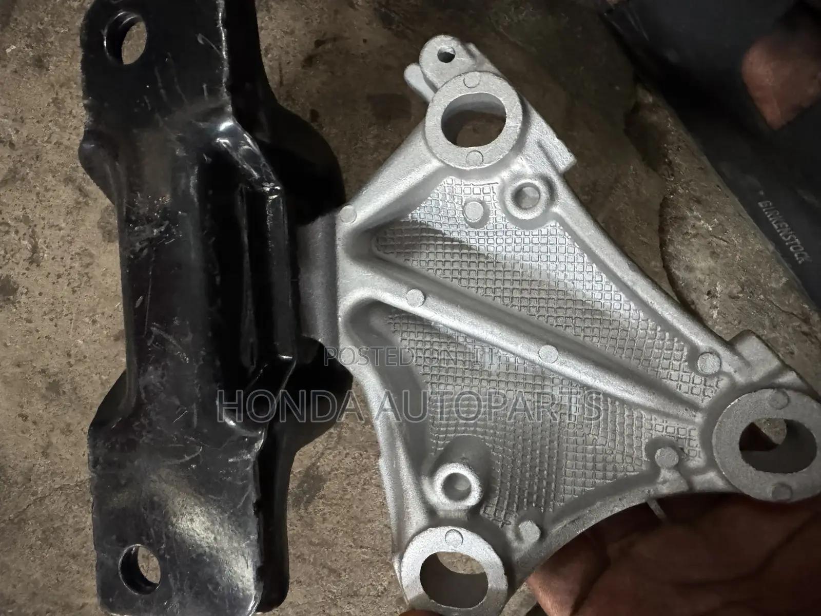 HRV 2016 to 2021 Engine Seat