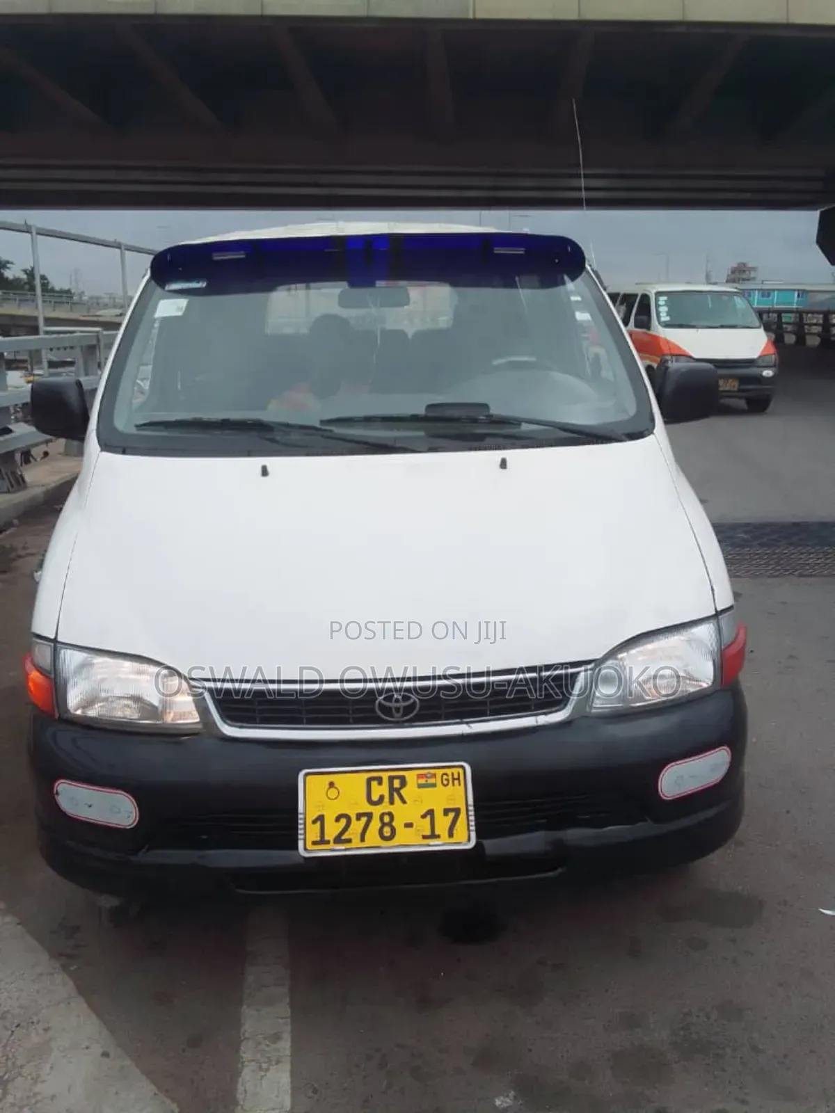 Toyota HiAce 2003 White