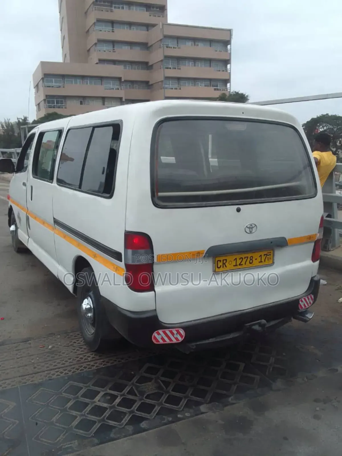 Toyota HiAce 2003 White