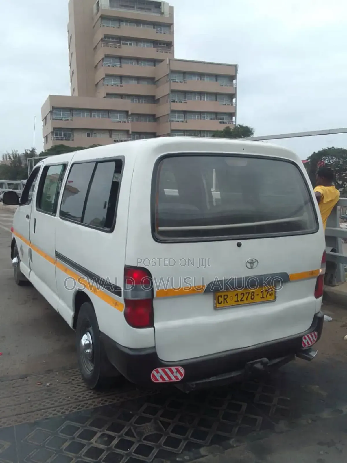 Toyota HiAce 2003 White