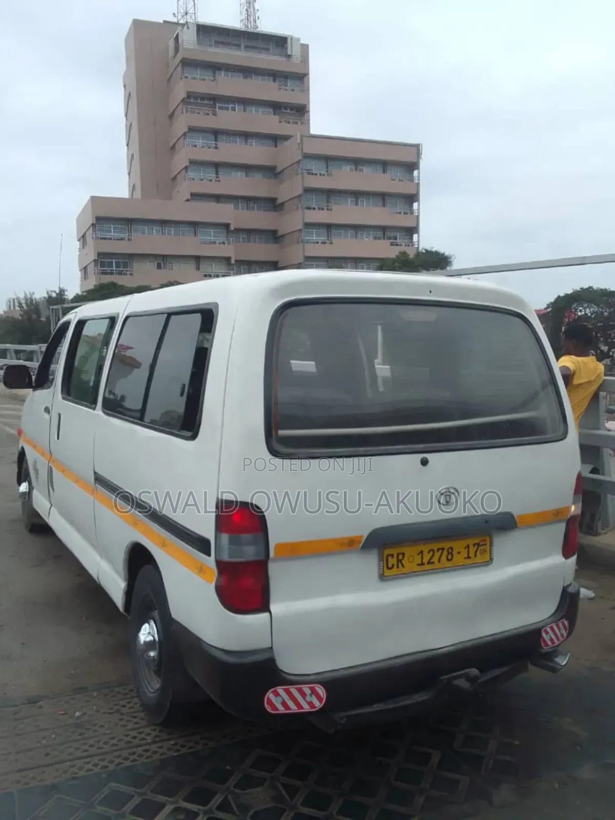 Toyota HiAce 2003 White