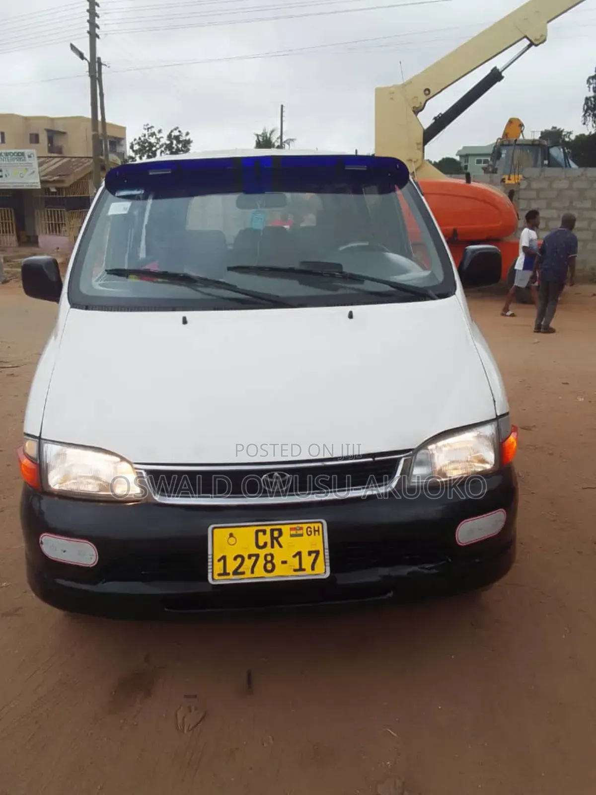 Toyota HiAce 2003 White