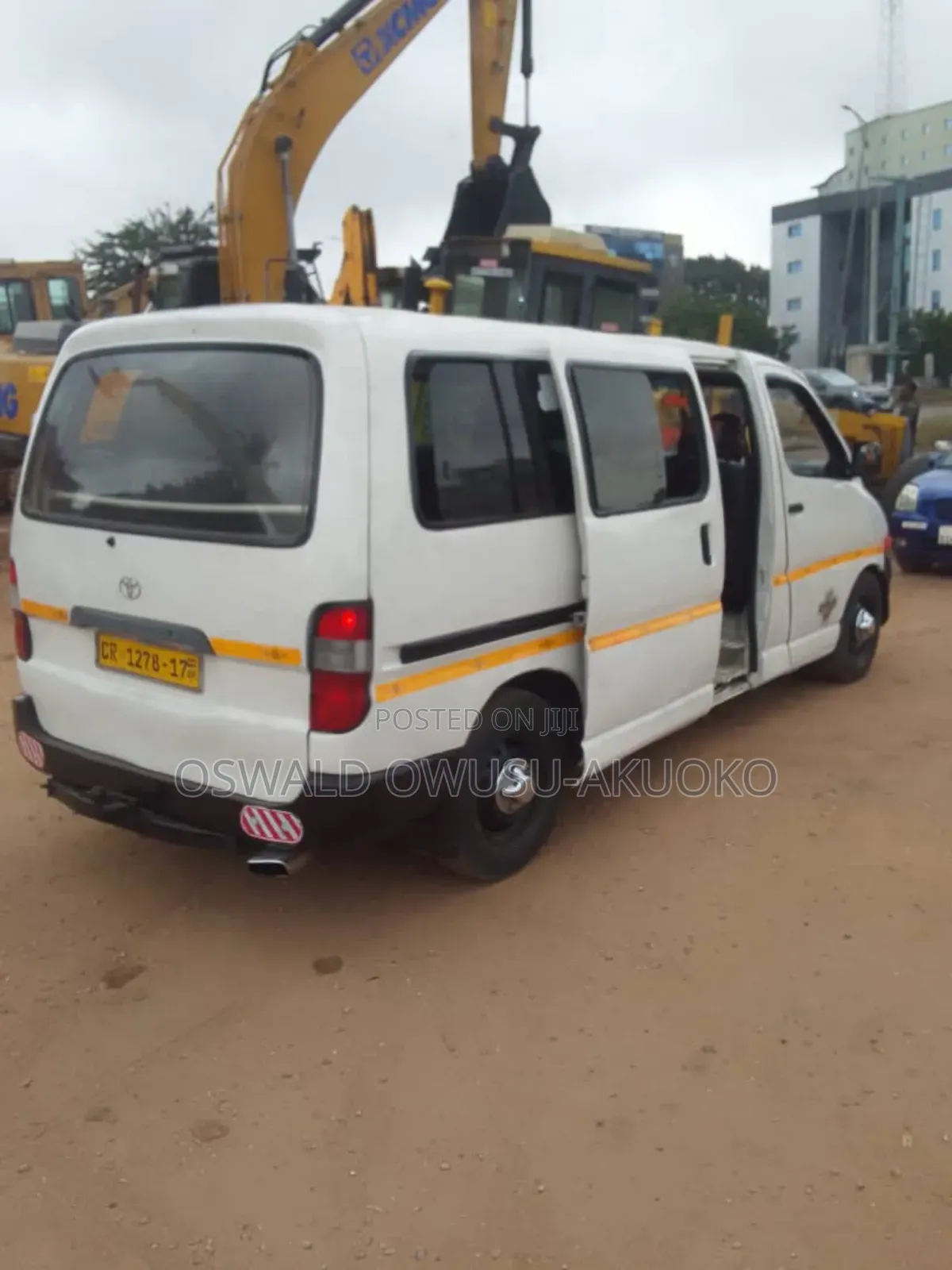 Toyota HiAce 2003 White