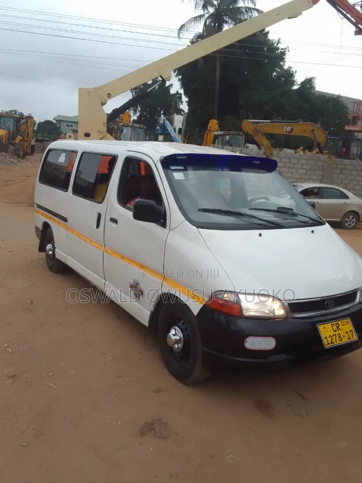Toyota HiAce 2003 White