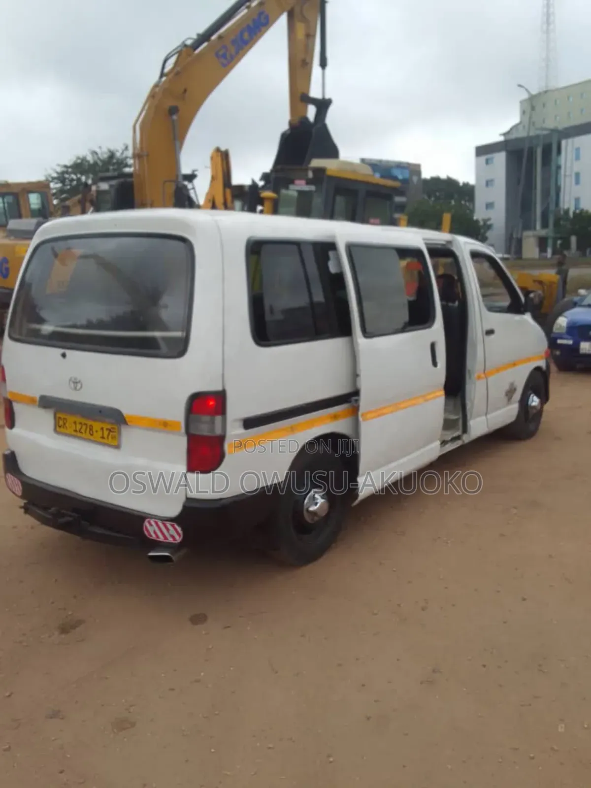Toyota HiAce 2003 White