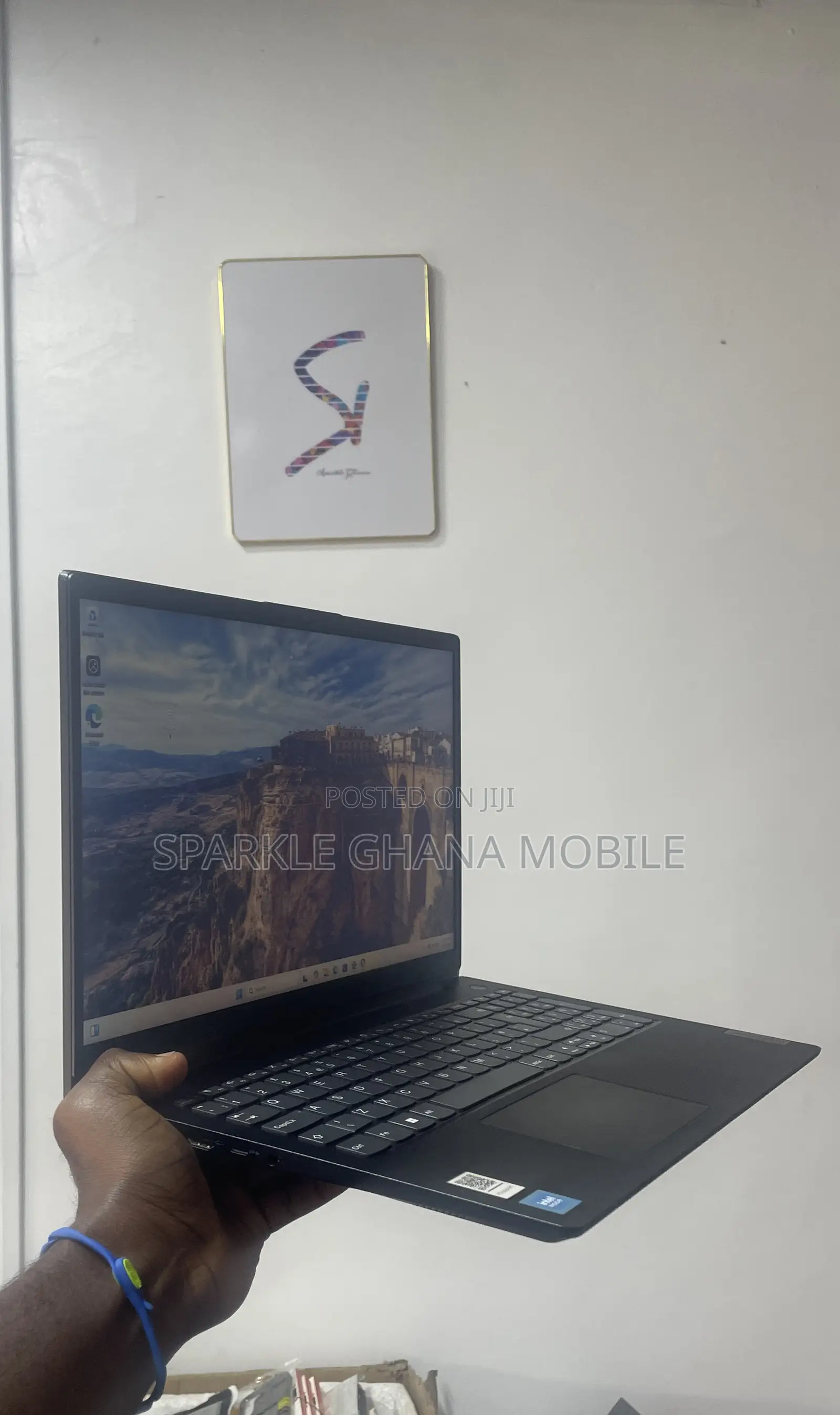 Laptop Lenovo V15 4GB Intel SSD 256GB