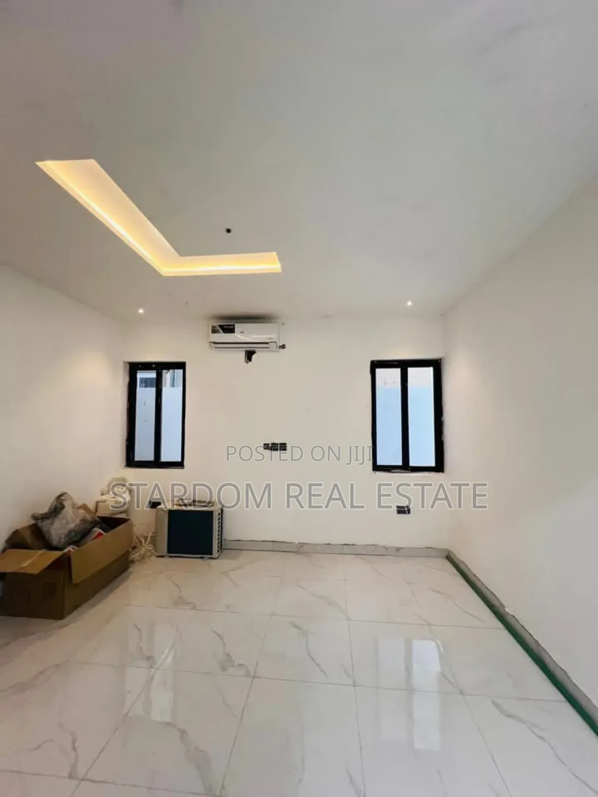 3bdrm Bungalow in Lake Side Estate for sale
