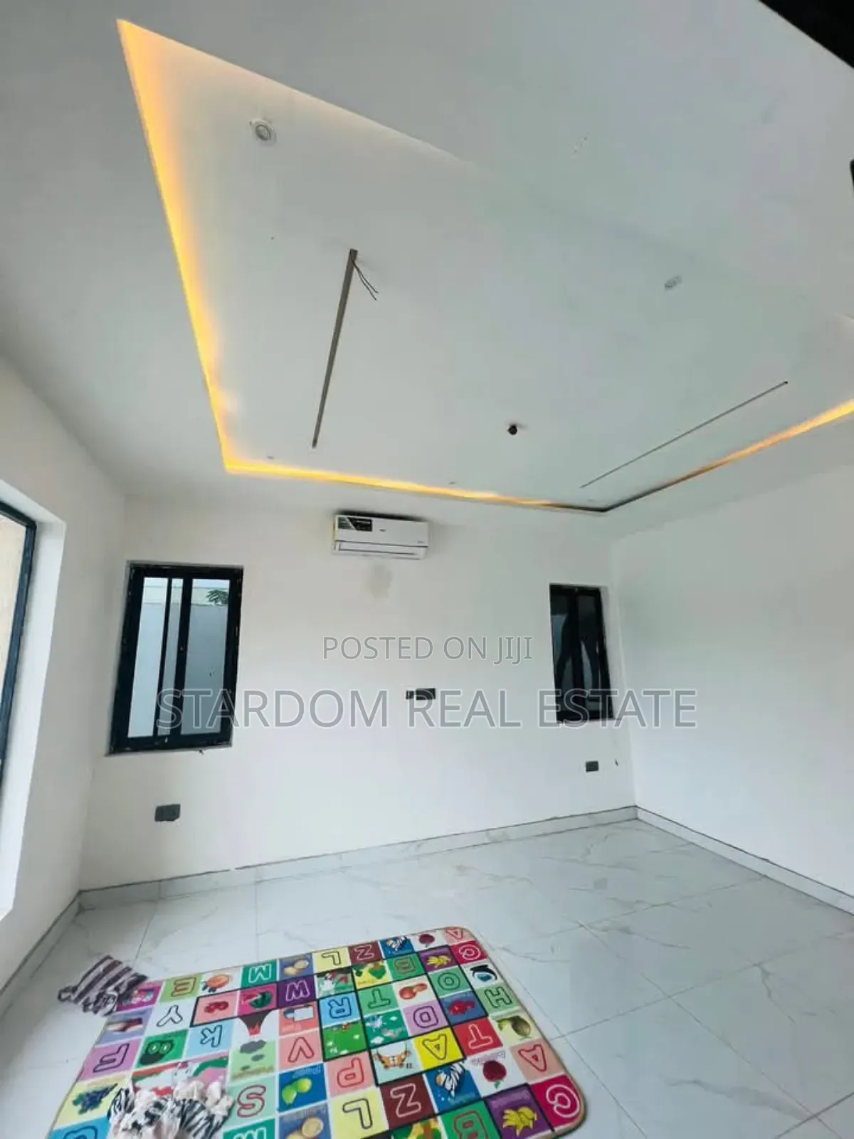 3bdrm Bungalow in Lake Side Estate for sale