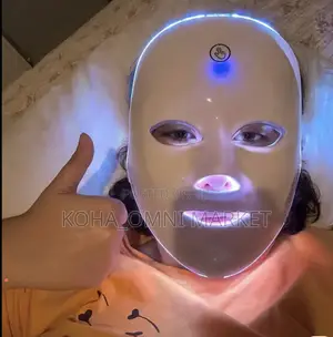 Led Face Mask (7 Light Therapy)