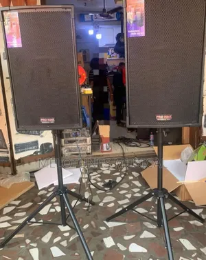 Pro-Nak Half-Range Speakers With Stand