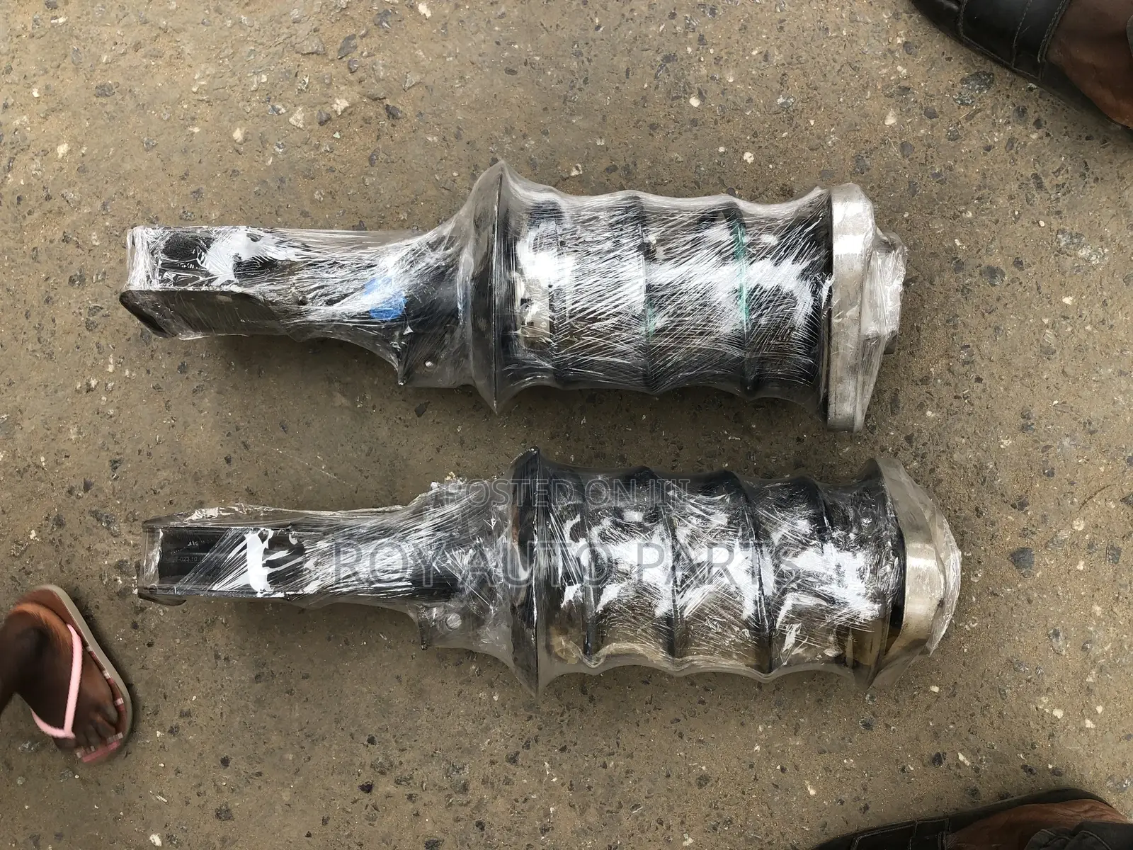 Mercedes Benz E350 4matic Front Shocks