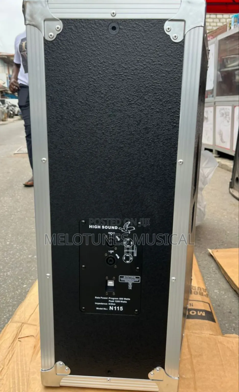 High Sound Half Range 15inches Spea