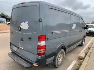 Dodge B3500 2008 Grey