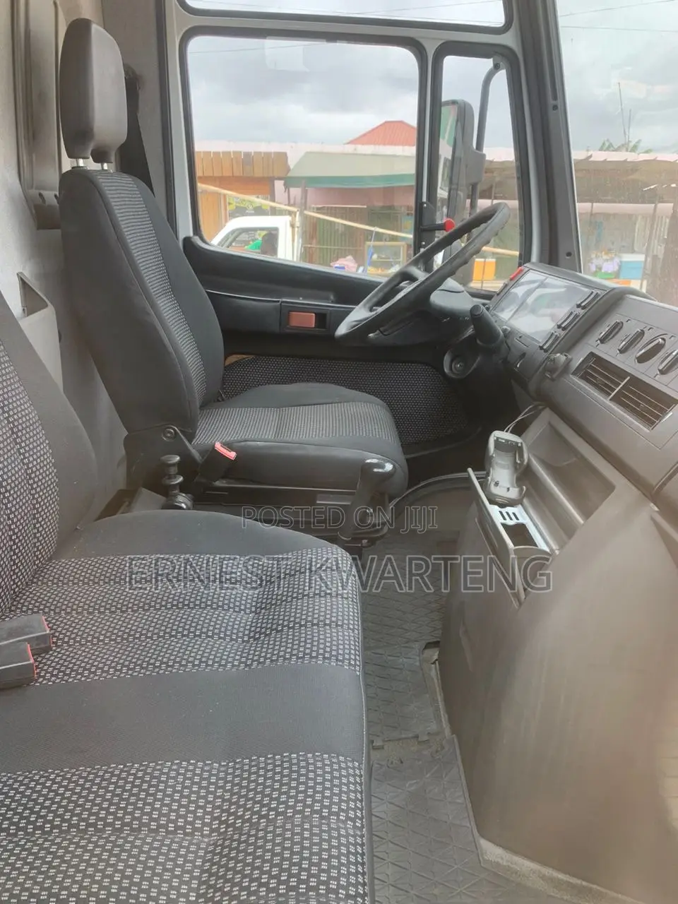 Mercedes-Benz T2 2003 White