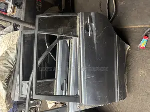 Toyota Highlander 2000,2002,2004,2006 Doors Available