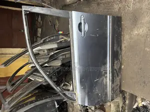 Photo - Toyota Highlander 2000-2006 Doors Available