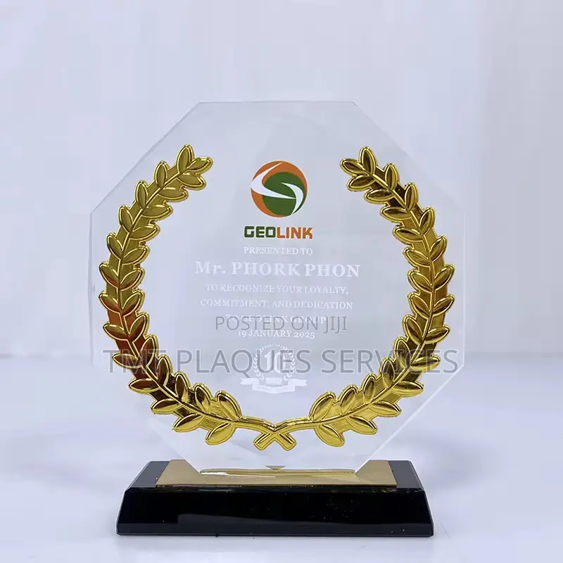 Classic Crystal Award
