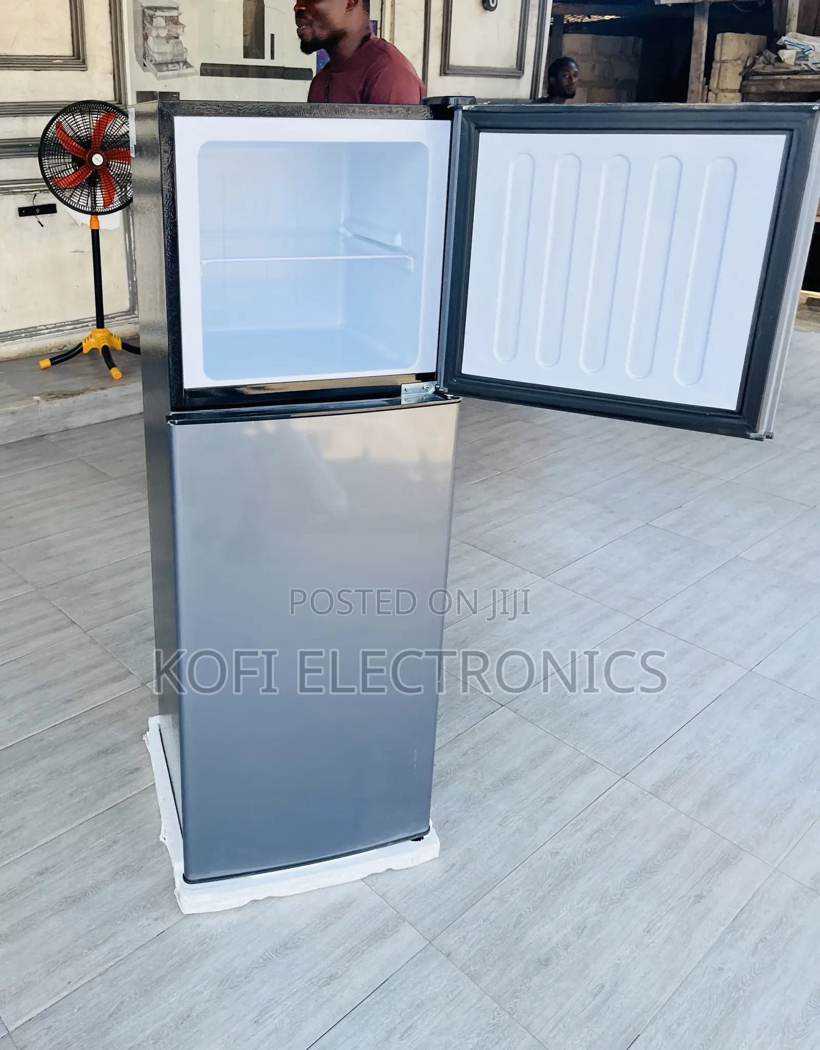 Uniquely Designed Nasco F2-18fl Top Freezer Fridge.