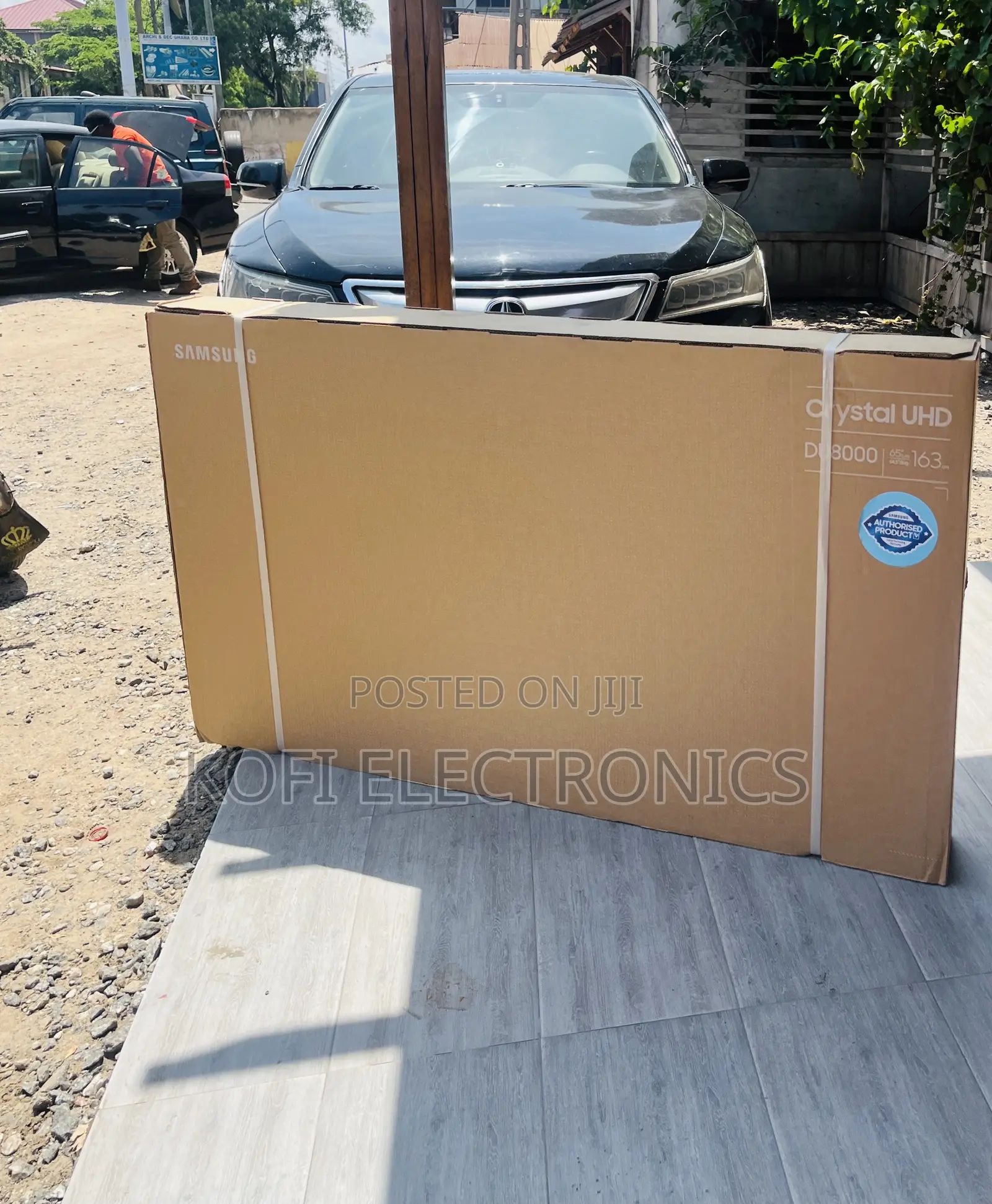 Fresh in Box Samsung Crystal Uhd Smart Tv(65ur800)Black