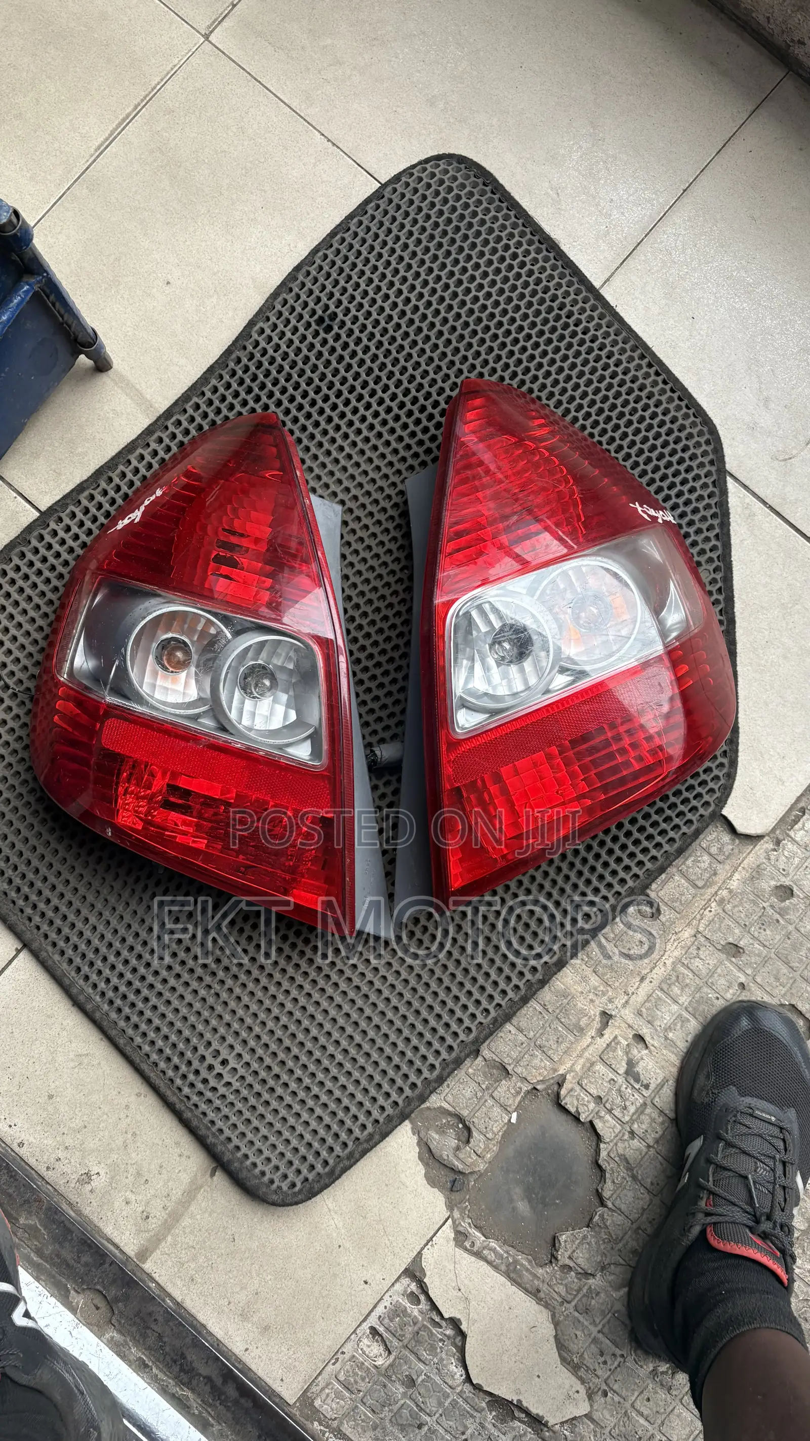 Honda Fit Taillight 2002,2003,2004,2005,2006,2007,2008,2009