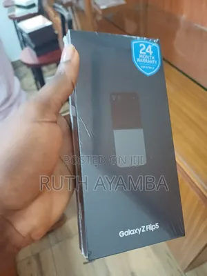 New Samsung Galaxy Z Flip5 256 GB Blue