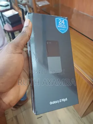 New Samsung Galaxy Z Flip5 256 GB Blue