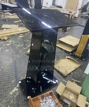 Black Cute and Simple Glass Pulpit