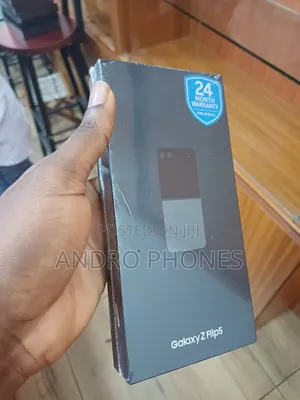 New Samsung Galaxy Z Flip5 256 GB Blue