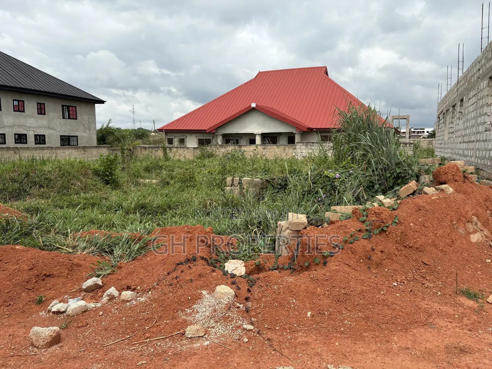 One Plot for Sale at Konkoli.