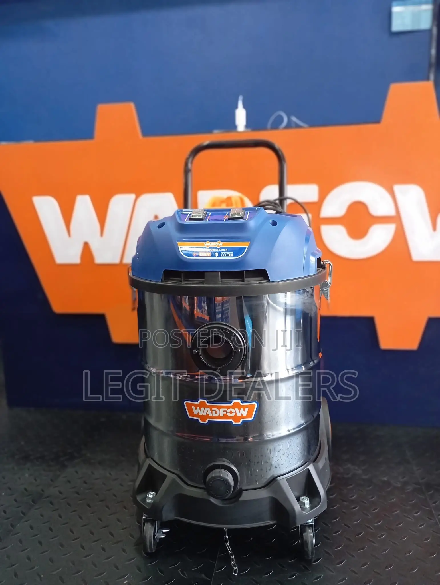 Wadfow Vacuum Cleaner 1200x2 (2400w), 2 Motors, 60l
