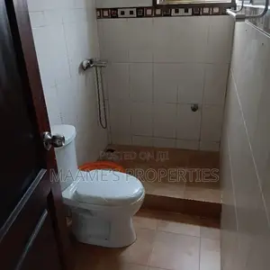 5bdrm House in Osu for rent