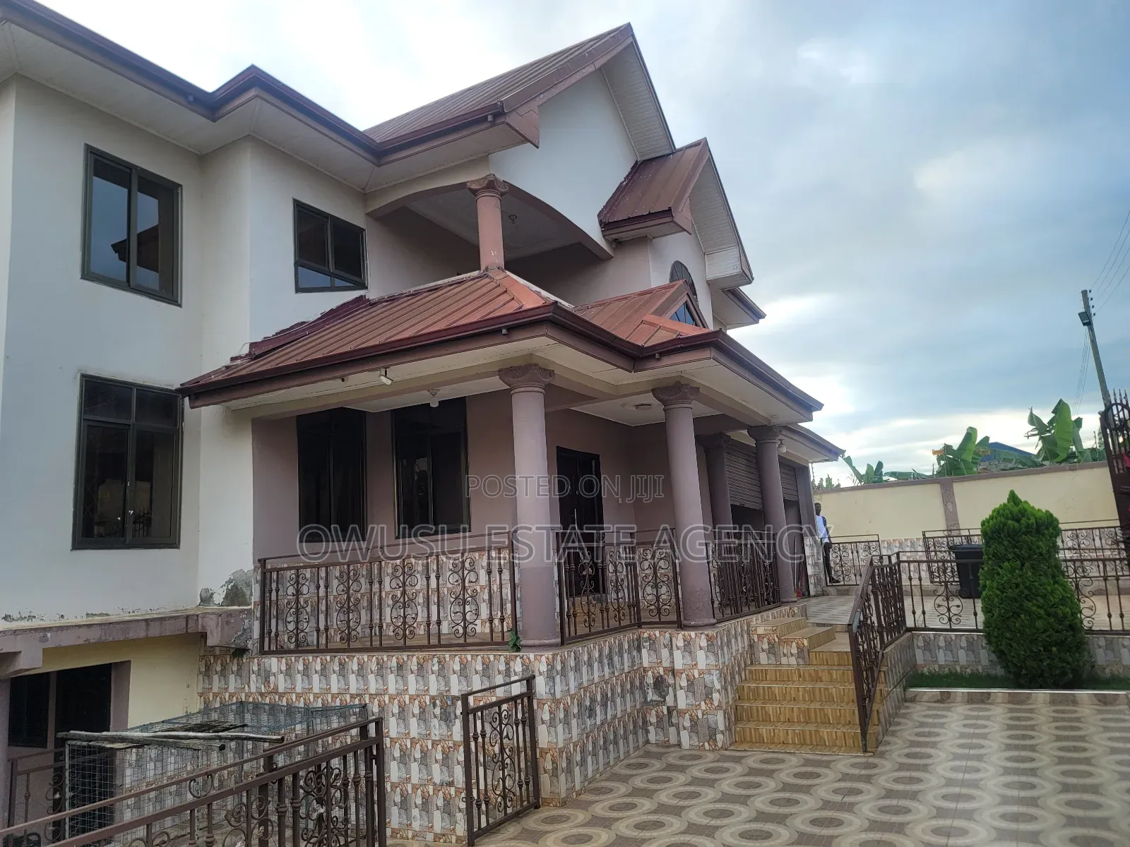 8bdrm House in Kantinkyiren In for sale