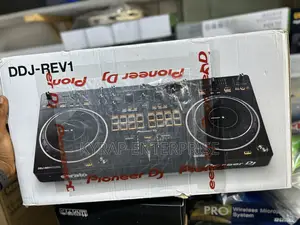 Pioneer DDJ-Rev 1 Controller