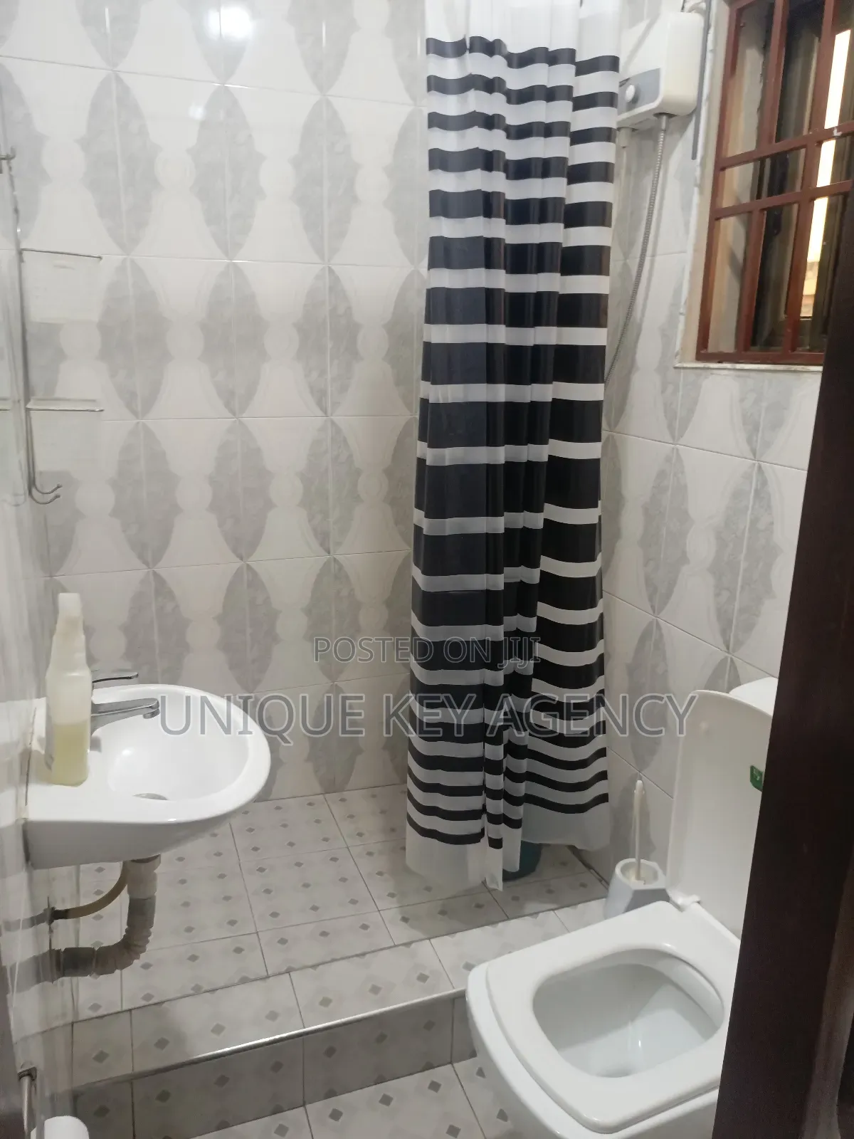 Furnished 2bdrm Apartment in Unique Key Agency, Dzorwulu for rent