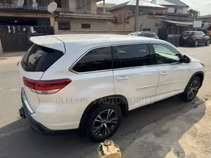 Toyota Highlander 2019 White