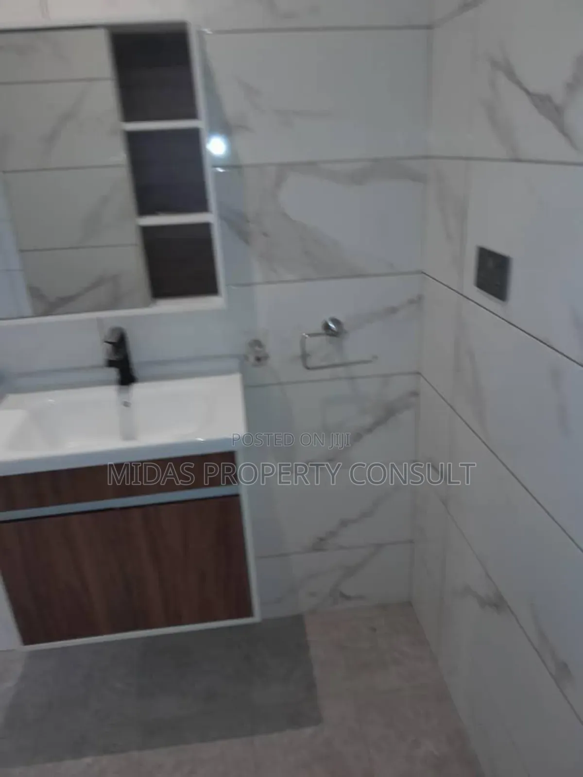 3bdrm House in Oyarifa for sale