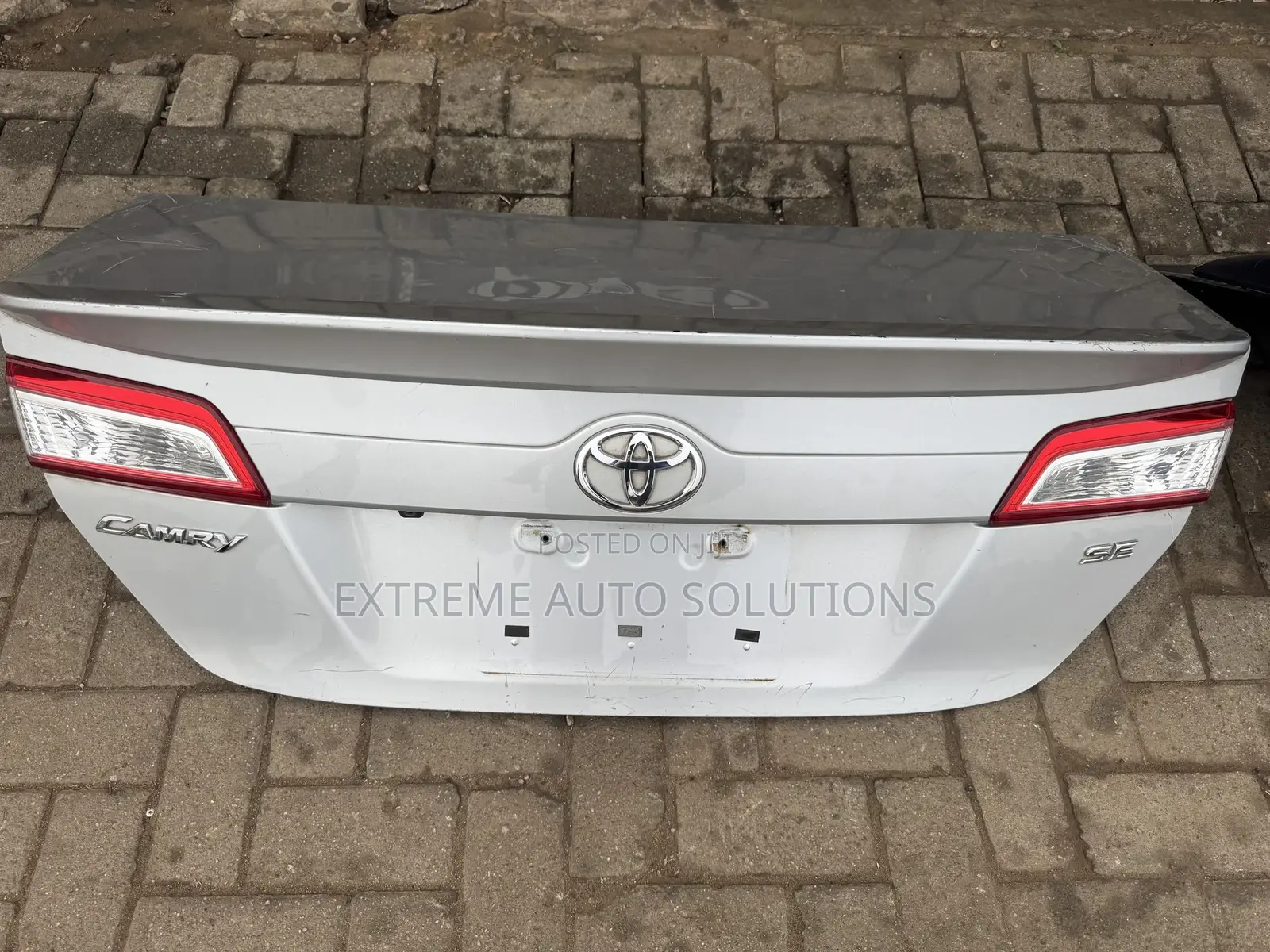 2012-14 Toyota Camry Complete Trunk Lid W/Rear View Camera