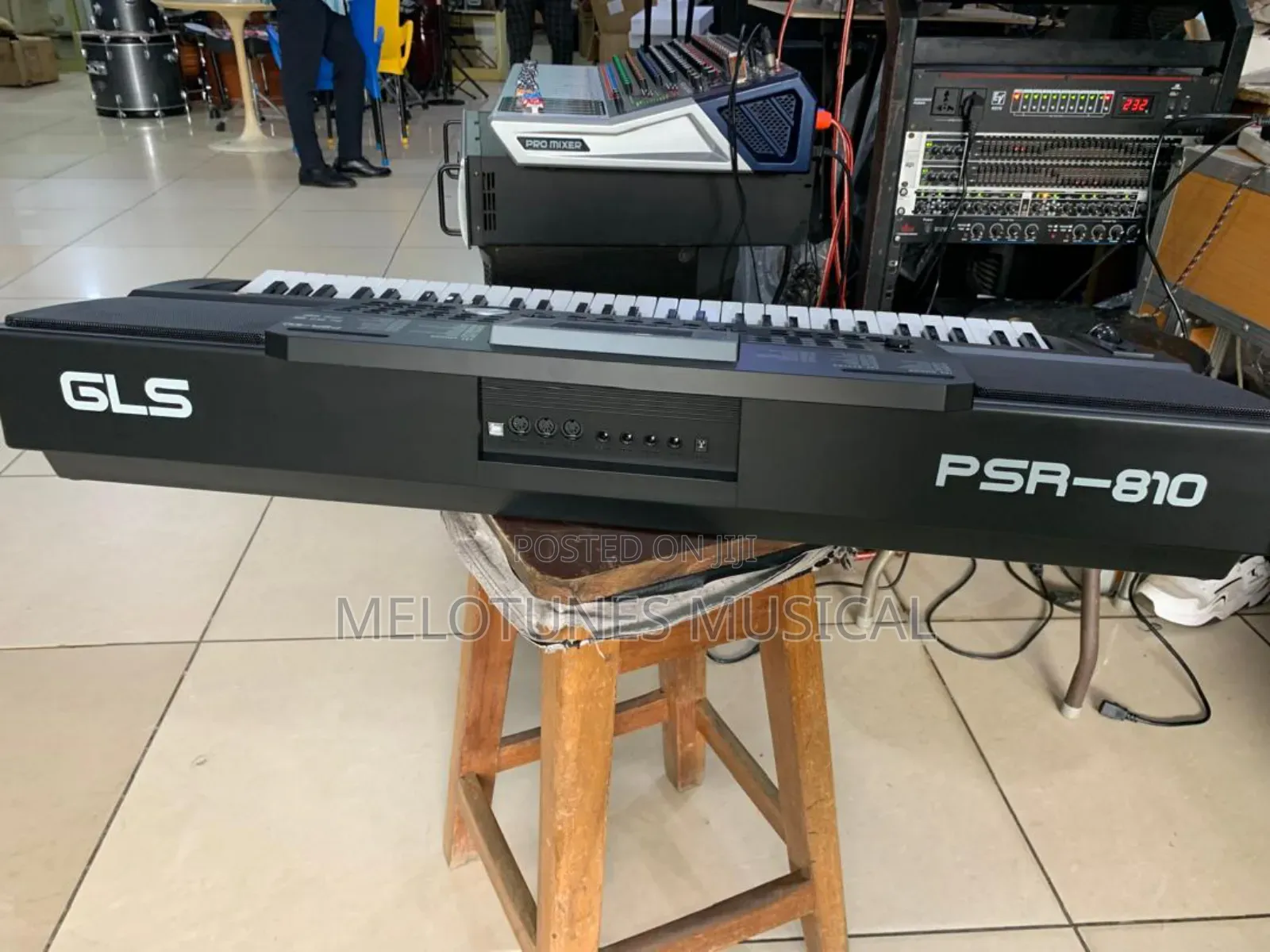 GLS PSR-810 Professional Keyboard
